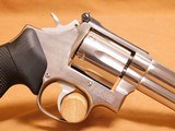 Smith & Wesson Model 686-1 (.357 Magnum, 4-inch) - 8 of 10