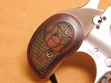 Bond Arms Texas Defender (.357 Magnum/.38 Special, 3-inch) - 8 of 10