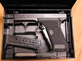 COLLECTOR GRADE Heckler & Koch HK P7M8 (w/ Matching Box, Brush, 2 Mags) H&K P7 M8 - 15 of 15