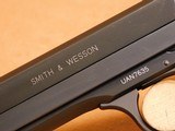 Smith and Wesson Model 41 (.22 LR, 5-1/2-inch) w/ Box - 6 of 11