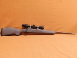 Weatherby Mark V Accumark Ultra Lightweight (270 Win, 24-inch Fluted Barrel & Bolt, Grey/Gray & Black Stock) - 1 of 13
