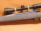 Weatherby Mark V Accumark Ultra Lightweight (270 Win, 24-inch Fluted Barrel & Bolt, Grey/Gray & Black Stock) - 9 of 13