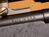 Weatherby Mark V Accumark Ultra Lightweight (270 Win, 24-inch Fluted Barrel & Bolt, Grey/Gray & Black Stock) - 13 of 13