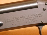 NEF Pardner (10 Gauge, 27.5-inch) New England Firearms Single-Shot Shotgun - 9 of 11