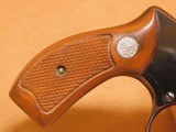 Smith and Wesson Model 36 (Chiefs Special J-Frame, 38 SPL 5 Shot) S&W - 8 of 11