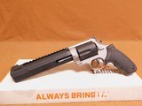 Taurus Raging Hunter (460 S&W Magnum Two Tone 8.37-inch) - 1 of 9