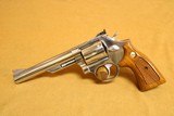 Taurus Model 66 (357 Magnum, 6-inch, Polished Stainless, Half-Lug) - 1 of 8