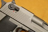 Magnum Research Desert Eagle Mk XIX (50 AE, Tungsten Gray/Grey) DE50TU - 5 of 6