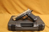 SIG Sauer P320 X-VTAC Full-Size (9mm, FDE, 320XF-9-VTAC-R2) - 1 of 2