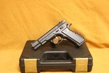NEW CZ-USA 75 B Retro (17 rd 9mm, Black, 91121) 75B - 1 of 3