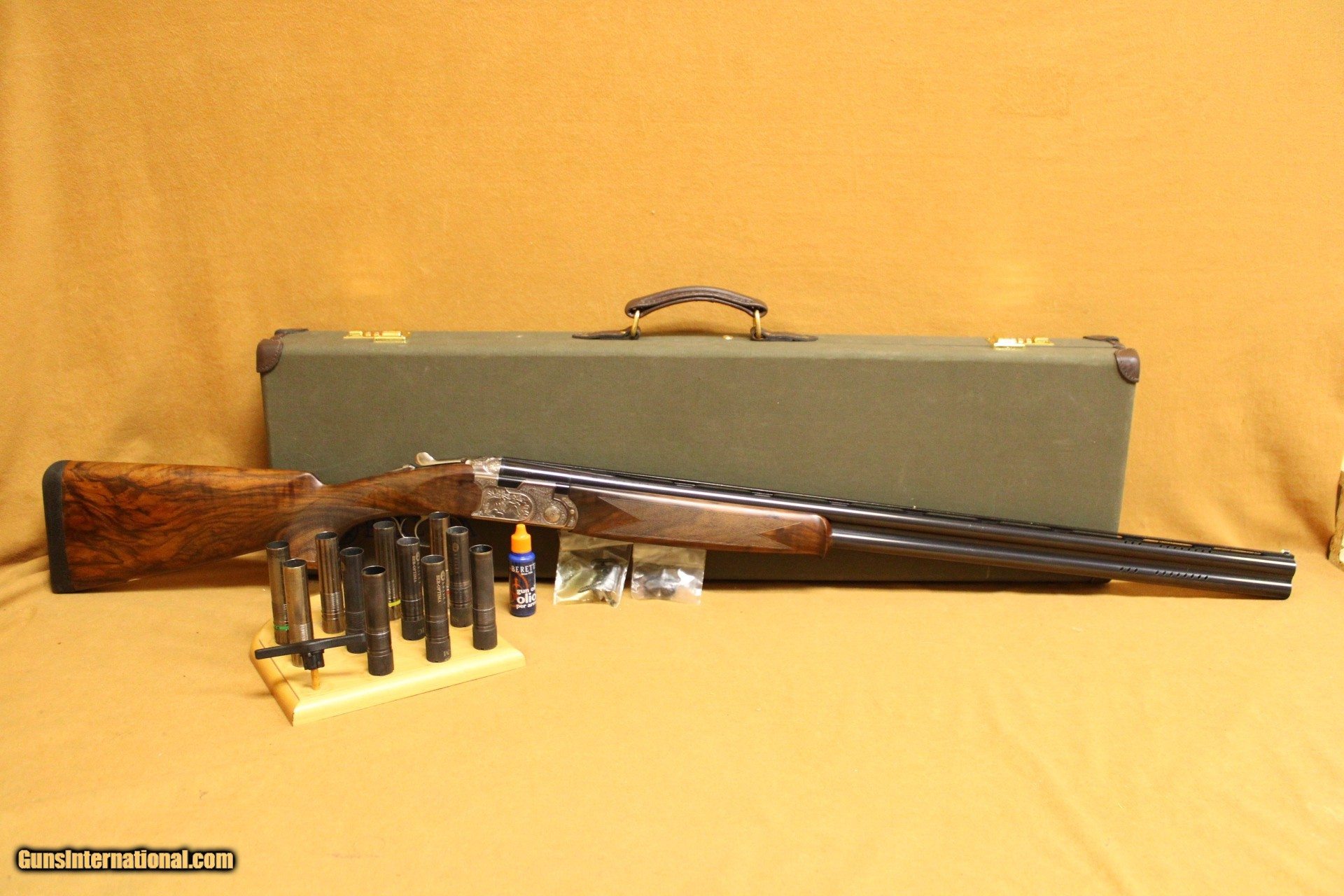 Beretta Model 687 Silver Pigeon II w/ Case, Chokes (12 ga 32inch)