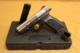 Ruger SR9 Pistol w/ Box (9mm, Stainless Steel, Black, 3301) SR-9 - 1 of 12