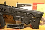 IWI Tavor SAR-B16 Bullpup Rifle w/ Geissele Trigger (BLACK, TSB16) - 2 of 13