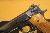 LIKE NEW Smith and Wesson Model 52-2 (38 Spl, 5