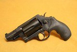 Smith and Wesson Governor .45 Colt/.45 ACP/.410 Revolver 162410 S&W - 1 of 8