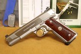 Wilson Combat Classic 1911 Full-Size (40 S&W, Stainless, Starburst Cocobolo) - 2 of 15