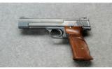 Smith & Wesson Model 41 5 1/2