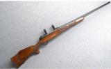 Weatherby Mark V Custom Crown Left Handed 7mm Rem Mag - 2 of 8