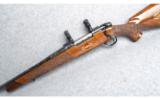 Weatherby Mark V Custom Crown Left Handed 7mm Rem Mag - 3 of 8