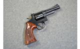 Smith & Wesson Model 19-5.357 Magnum - 1 of 2