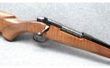Weatherby Mark V .300 WBY MAG - 2 of 7