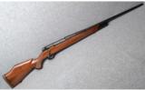 Weatherby Mark V .300 Win Mag - 1 of 7