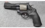 Smith & Wesson Model 329PD AirLite .44 Magnum - 2 of 3