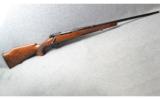 Winchester Model 70.300 WBY Pre 64 - 1 of 8