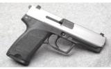 Heckler and Koch USP .40 S&W - 1 of 2