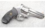 Smith and Wesson 686-1 4