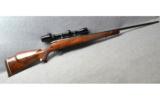 Weatherby Mark V 300 Weatherby Magnum - 1 of 8