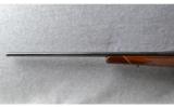 Weatherby Mark V 300 Weatherby Magnum - 5 of 8
