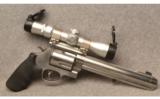 Smith and Wesson 500 Magnum 9