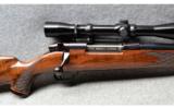 Weatherby Mark V .300 Wby Mag Mint - 2 of 9
