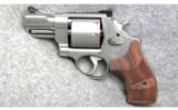 Smith & Wesson Model 627-5 - 2 of 3