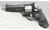 Smith & Wesson Performance Center Model 627-5 - 2 of 3
