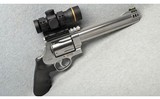 Smith & Wesson 460 XVR - 1 of 2