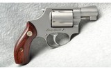 Smith & Wesson ~ Model 60-7 LadySmith ~ .38 SPL - 1 of 4