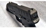Beretta ~ APX Carry ~ 9mm - 3 of 4