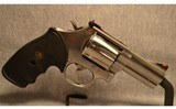 Smith & Wesson ~ 686-6 ~ .357 Magnum - 1 of 8