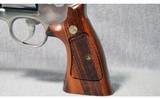 Smith & Wesson ~ 629-1 ~ .44 Magnum - 4 of 8