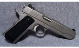 DAN WESSON ARMS ~ VALOR ~ .45 ACP - 1 of 3