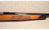 Weatherby ~ Mark V ~ .460 Weatherby Magnum - 3 of 11