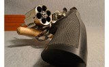 Smith & Wesson ~ 29-2 ~ .44 Magnum - 3 of 7