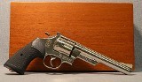 Smith & Wesson ~ 29-2 ~ .44 Magnum - 1 of 7