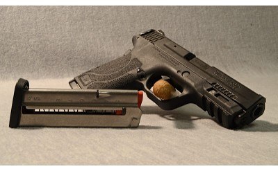 Smith & Wesson ~ M&P 9 Shield EZ ~ 9mm Luger - Image 3 of 6