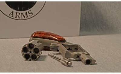 North American Arms ~ Model M ~ .22 Magnum - Image 5 of 6