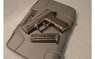 Sig Sauer ~ P320 ~ 9mmx19 - Image 5 of 5