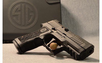 Sig Sauer ~ P320 ~ 9mmx19 - Image 2 of 5