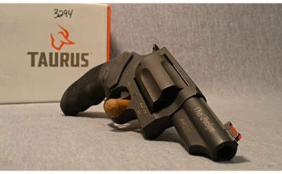 Taurus Armas ~ 4510 'The Judge' ~ .45 Long Colt/.410 Gauge - Image 2 of 5